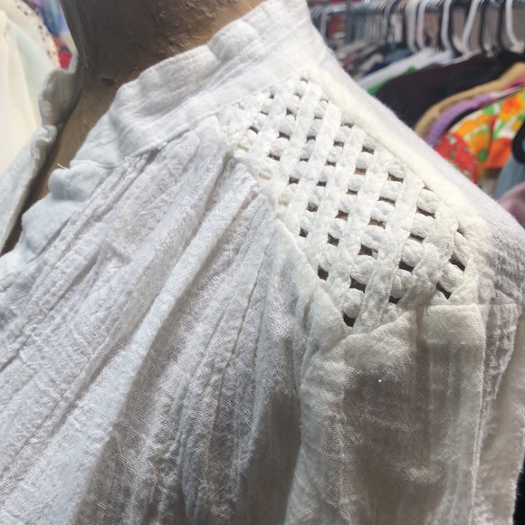 Vintage 1970’s- Ms. Paquette- gauze cotton top- rolled sleeves- lattice weave - Picture 3 of 11